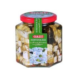 Würfelkäse mit Oliven 
